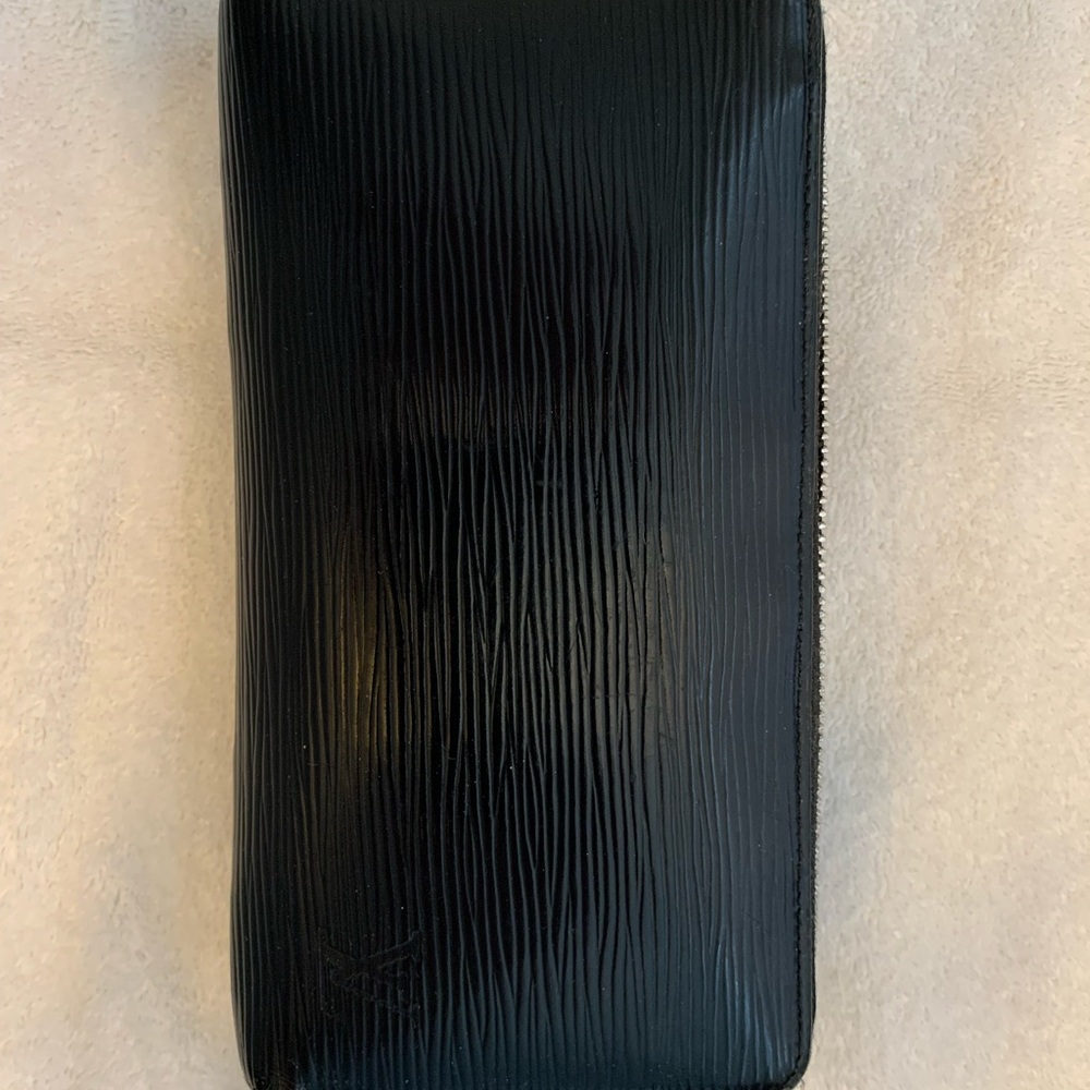 Louis Vuitton Zippy Wallet